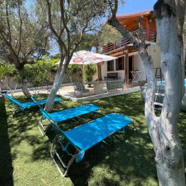 Mone luxury villa