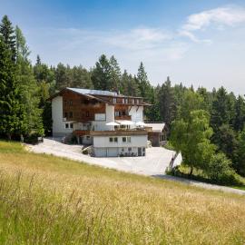 Hotel Pension Tyrol