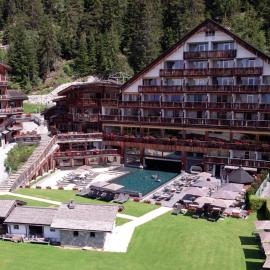 Hotel Etrier, hotel em Crans-Montana