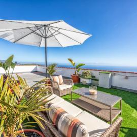 Casa Onelia, 2 bedroom modern oasis, good location, Hotel in Puntallana