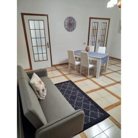 Ocean's Holiday House