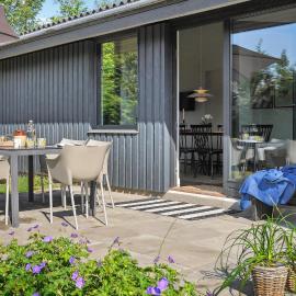 Nice Home In Odder With Wifi, hotel Odderben