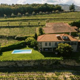 Quinta da Portela - Casa Visconde Arneiros - by RowdHouses