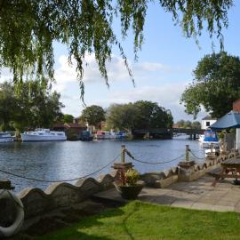 Riverside House: Beccles şehrinde bir otel