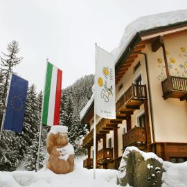 Hotel Boton D'Or & Wellness a La Thuile، فندق في لا تويلي