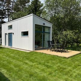 New guest house Rorum Strand in Beautiful Osterlen, hotel in Simrishamn