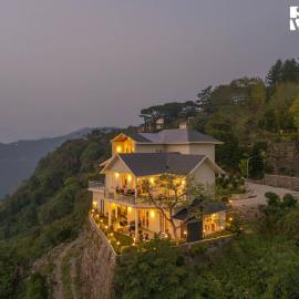StayVista at Villa Mirador with BBQ, Bonfire, WiFi