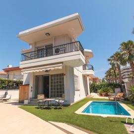 Salou Opulence villa by Mar Calma