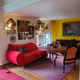 Artist's house for rent