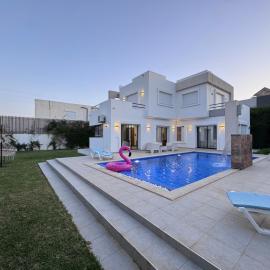 Villa Zakaria, готель у місті Temlale