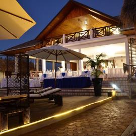 Hôtel Blue Bay Madagascar, hotell i Amborovy