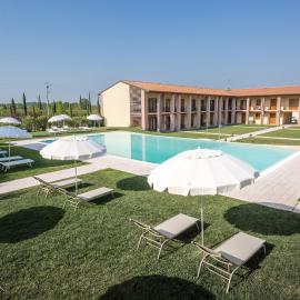 Cascina Borghetta, hotel v Sirmione