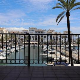 Puerto Duquesa fancy condo overlooking Marina, hotel u gradu Manilva