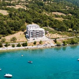 Atlantis, hotell sihtkohas Peštani