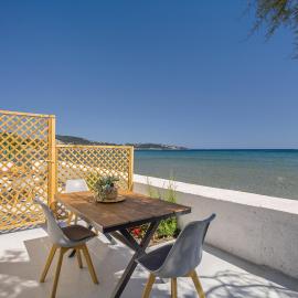 Aliki's Summerhouses Beachfront