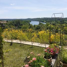 Gîte Les 2 Ponts, studio superbe vue sur la Dordogne