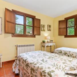 Casa Entrecinas en Collera, hotel in Collera