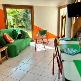 Chez Raoul, maison agréable, hotel v destinácii Villebernier