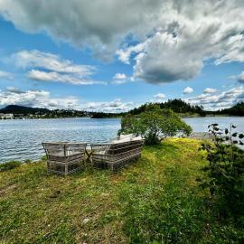 Guesthouse with amazing location, hotel i Asker