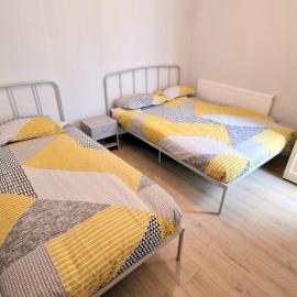 2-bedroom flat in Central Sutton