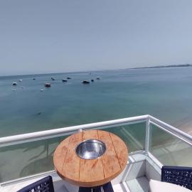 Apto pé na Areia, готель у місті Ilha do Frade