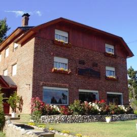 Hosteria Nuevo Pinar, hotell sihtkohas San Carlos de Bariloche
