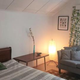 Hyvän Elämän Koulun huoneisto Good Life Homestay Apartment，Ahmovaara的飯店