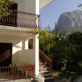 Apartments Tamaris, hotel in Zaostrog
