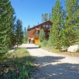 Pet Friendly Studio Condo, High Quality Finishes, hotel Grand Lake-ben