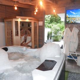 Happy Island Luxury Apartman Sárvár، فندق في شارفار
