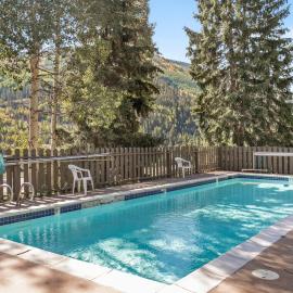 Outdoor Pool, Gas Grill, Private Washer & Dryer, On Bus Route