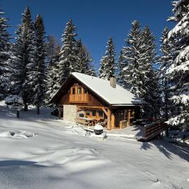 EULIUM - Retreat Chalet