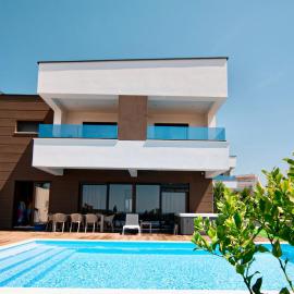 Villa Estate, hotell i Novalja