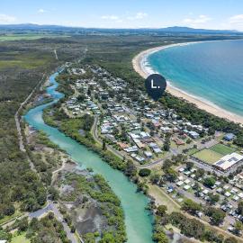 Beach Break at Hat Head - 22 Bay Street، فندق في هات هيد