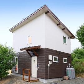 Hill House B NakaFurano Hokkaido JAPAN