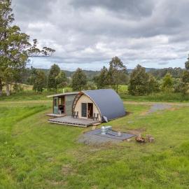 Bickells Hut - Off-Grid Farm Stay