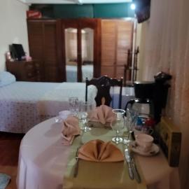 Sunflower Place, hotel a Portmore