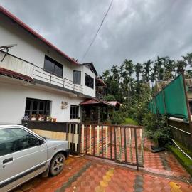 Nisarga Homestay, hotel u gradu Kalasa
