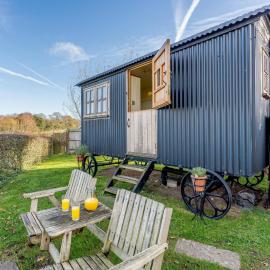 Elsie's Hut, hotel a Albourne