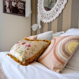 Le Jardin d'Eden by Leslodgespa, hotell sihtkohas Blotzheim