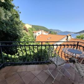 Bay view apartment
