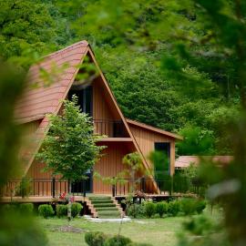 Nahei Cottage Martvili: Martvili şehrinde bir otel
