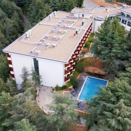 El-Arz Hotel, Hotel in Boghni