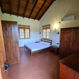 Umandawa Jeewaka Asapuwa, Hotel in Madahapola