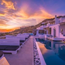 Flaskos Luxury Suites, hotel v destinaci Agios Stefanos