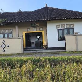 Ibu Ana Homestay