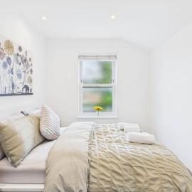 4Br4Ensuite-Garden-W&D-CloseToCityCentre, מלון ברידינג