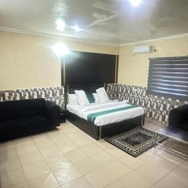 Daniel's Hotel & Apartment