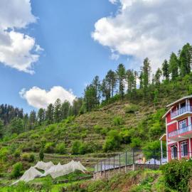 THE BATOT - Old Britishers Route, hotel v destinaci Kharāg