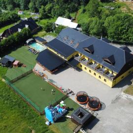 Resort a skiareál Brněnka, hotell sihtkohas Vernířovice